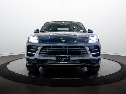 Certified 2021 Porsche Macan AWD/4WD image 10