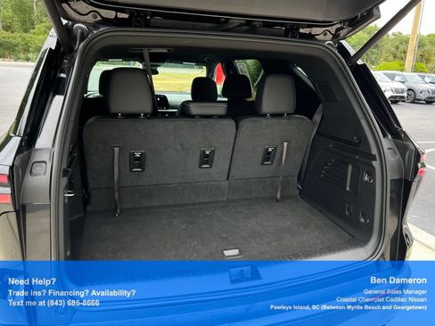 Used 2025 Chevrolet Traverse LT AWD/4WD image 19