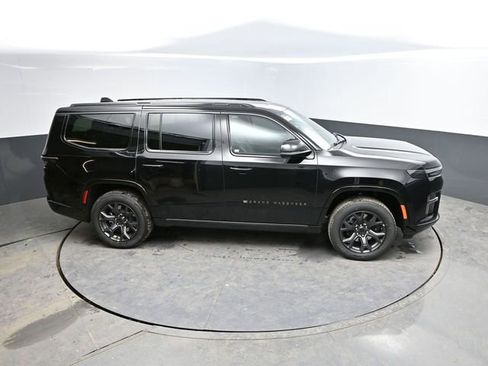 New 2026 Jeep Grand Wagoneer Limited AWD/4WD image 36