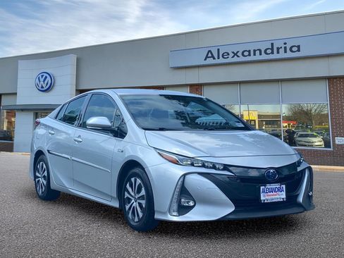 Used 2020 Toyota Prius Prime Limited w/ Carpet Mat Package FWD image 1