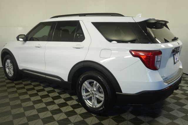 Used 2020 Ford Explorer XLT w/ Comfort Package AWD/4WD image 8