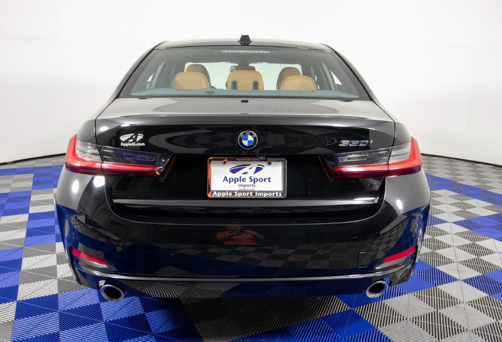 Used 2024 BMW 330i Sedan w/ Convenience Package RWD image 7