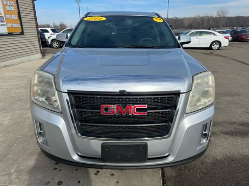 Used 2011 GMC Terrain SLE image 2