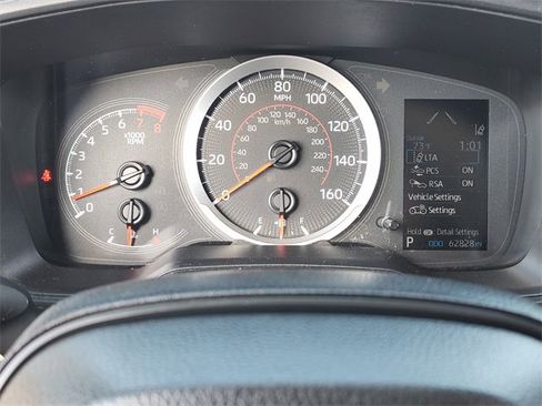 Used 2022 Toyota Corolla Cross L image 17