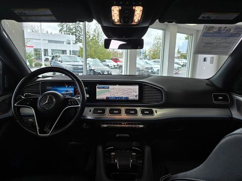 Used 2025 Mercedes-Benz GLE 350 4MATIC image 25
