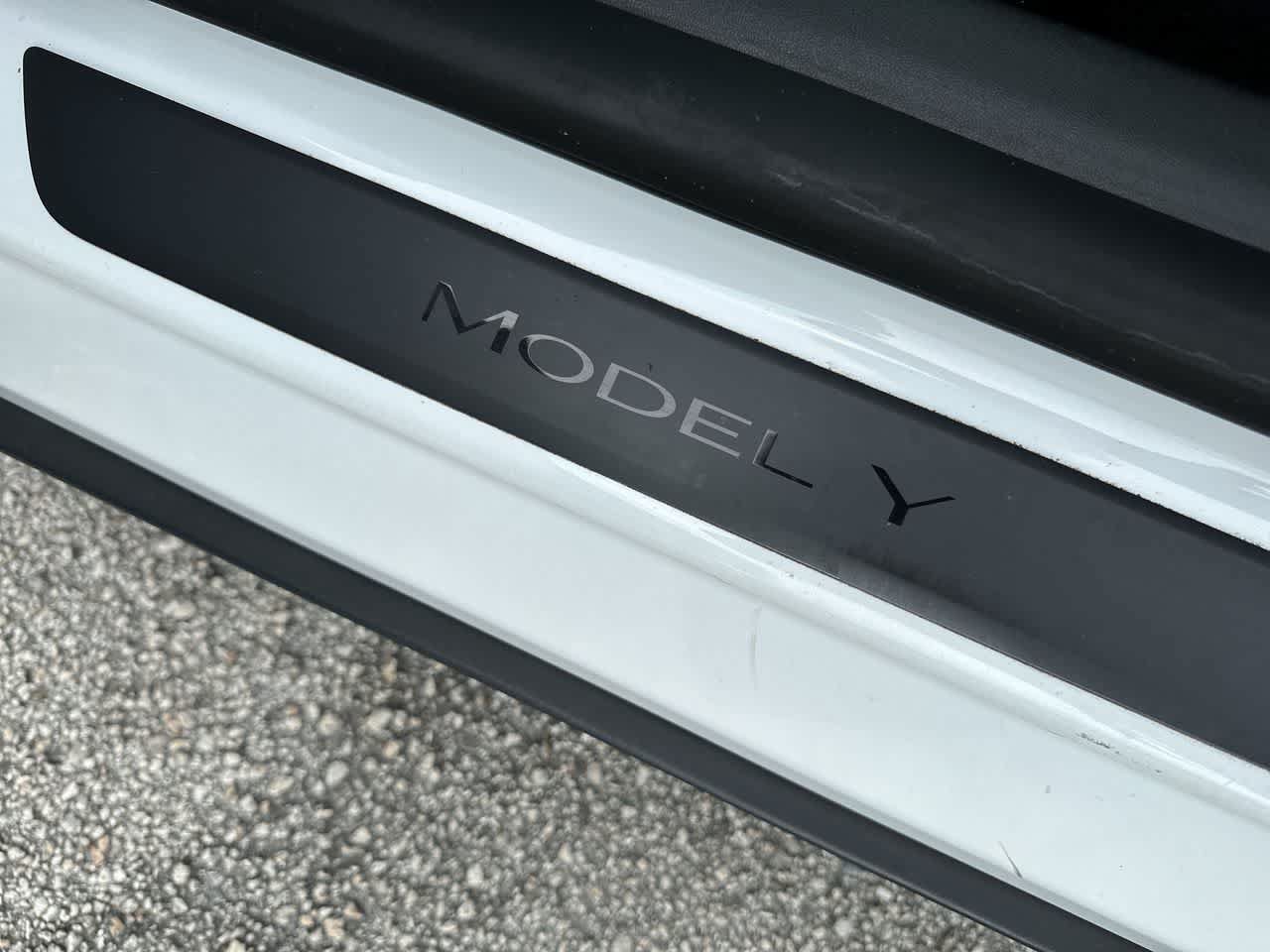 Used 2022 Tesla Model Y Performance AWD/4WD image 12