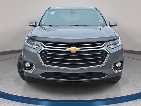 Used 2021 Chevrolet Traverse Premier image 2