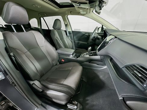 Used 2025 Subaru Outback Premium image 32