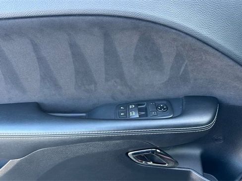 Used 2019 Dodge Challenger SRT Hellcat image 11