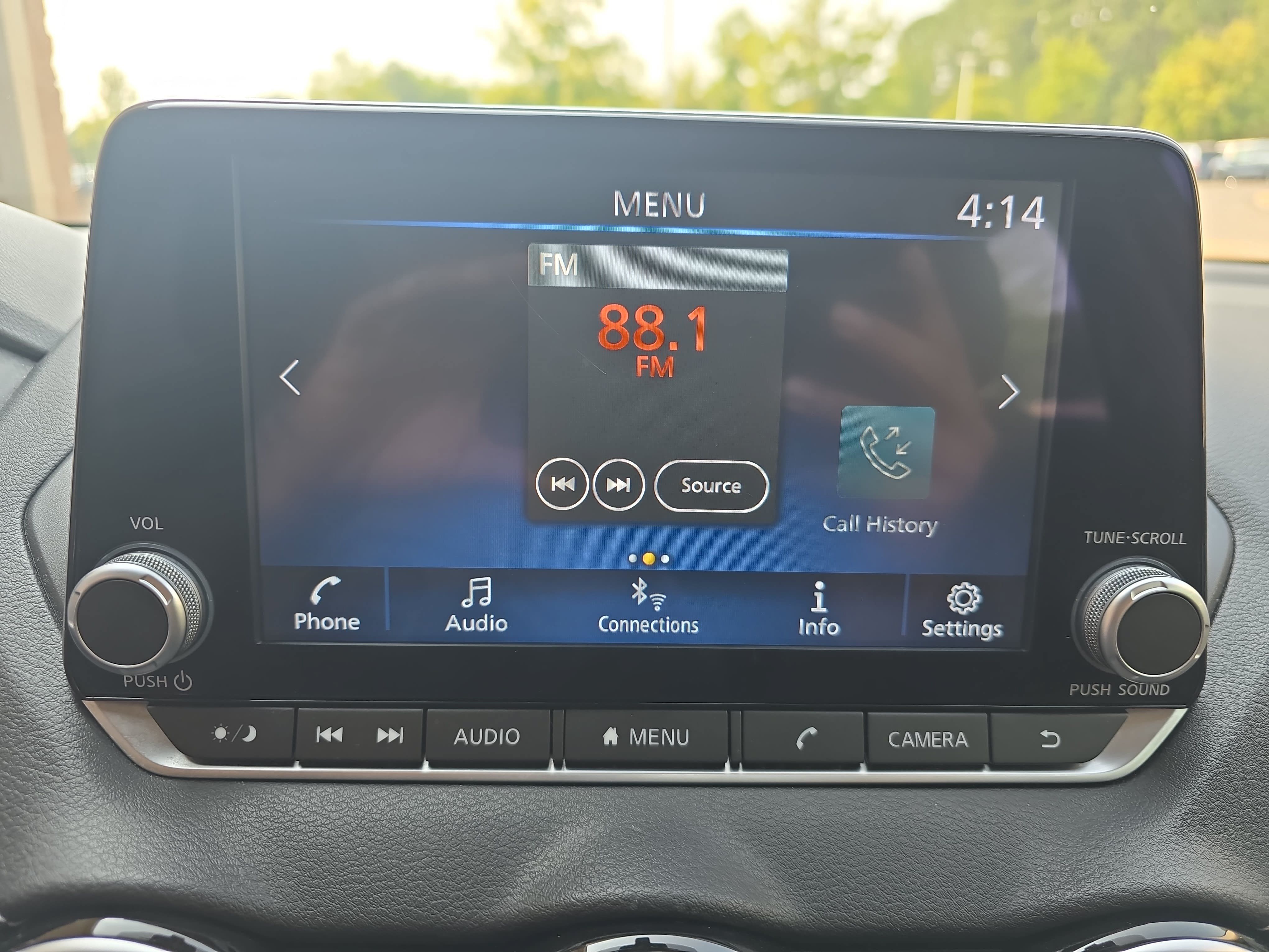 Used 2025 Nissan Sentra SV FWD image 20