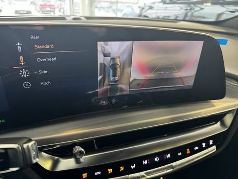 New 2025 Cadillac Lyriq Luxury image 4