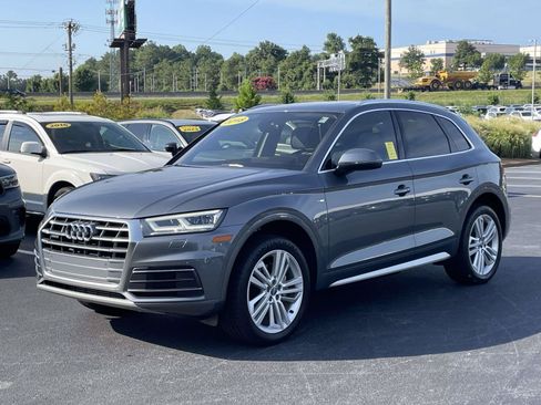 Used 2018 Audi Q5 2.0T Premium Plus w/ Premium Plus Package AWD/4WD image 3