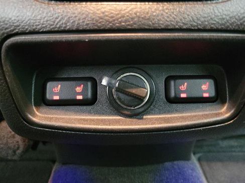 Used 2015 Ford Taurus Limited w/ Equipment Group 301A image 13