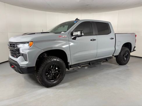 Used 2024 Chevrolet Silverado 1500 LT Trail Boss w/ Convenience Package II AWD/4WD image 6