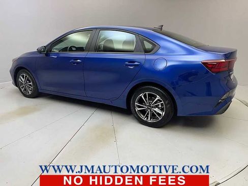 Used 2024 Kia Forte LXS w/ LXS Technology Package image 3