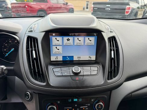 Used 2019 Ford Escape SE FWD image 17