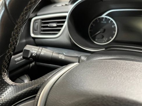 Used 2023 Nissan Maxima Platinum image 37