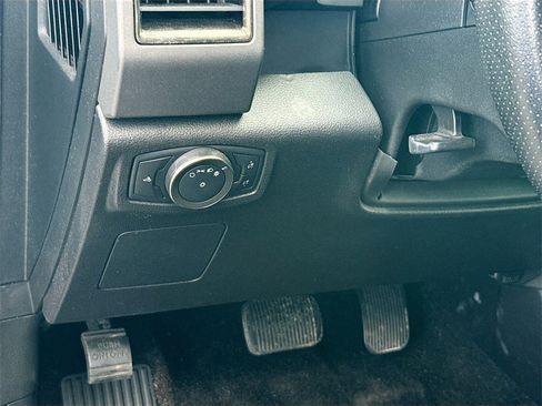 Used 2018 Ford F150 Raptor image 11