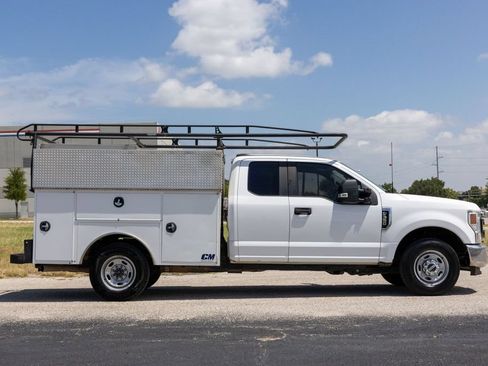 Used 2022 Ford F350 XL w/ Power Equipment Group RWD image 8