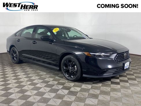 Used 2025 Honda Accord SE image 1