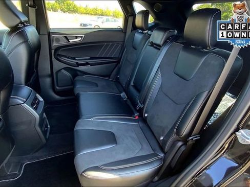 Used 2022 Ford Edge ST image 25