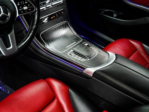 Used 2022 Mercedes-Benz GLC 300 4MATIC Coupe image 16