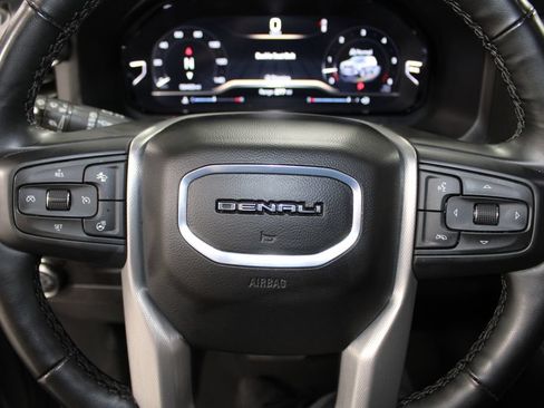 Used 2024 GMC Yukon XL Denali RWD image 40