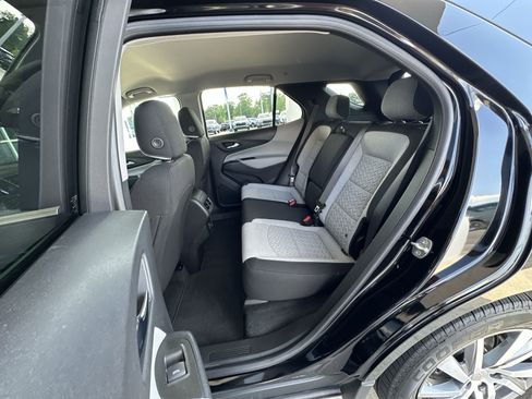 Used 2022 Chevrolet Equinox LT FWD image 23