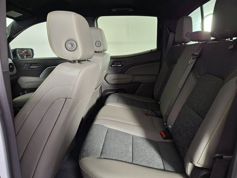 Used 2024 Chevrolet Colorado ZR2 w/ Technology Package image 27