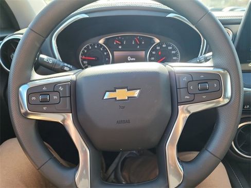 New 2025 Chevrolet Blazer LT w/ Convenience Package image 20