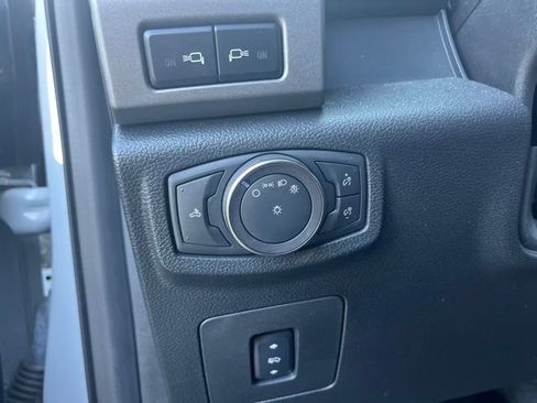 Used 2017 Ford F150 Raptor w/ Equipment Group 801A Mid AWD/4WD image 15