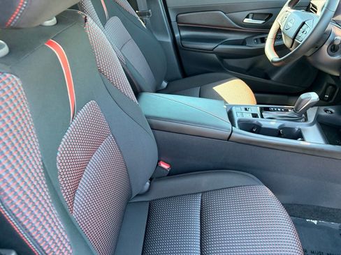 Used 2026 Nissan Sentra SR w/ Floor Mat Package FWD image 11