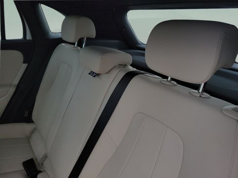 Certified 2026 Mercedes-Benz GLA 250 image 33