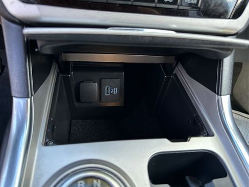 Certified 2022 Ford Explorer XLT w/ Equipment Group 202A image 29