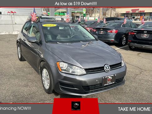 Used 2015 Volkswagen Golf S image 7