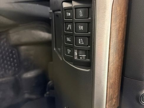 Used 2016 Subaru Outback 2.5i Limited AWD/4WD image 10