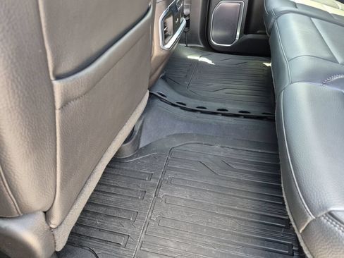 Used 2023 GMC Sierra 1500 Denali w/ Technology Package AWD/4WD image 39