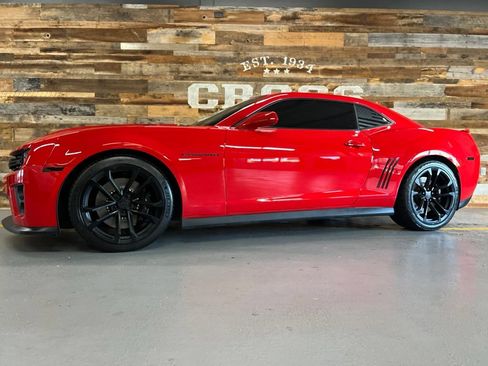 Used 2013 Chevrolet Camaro ZL1 RWD image 15
