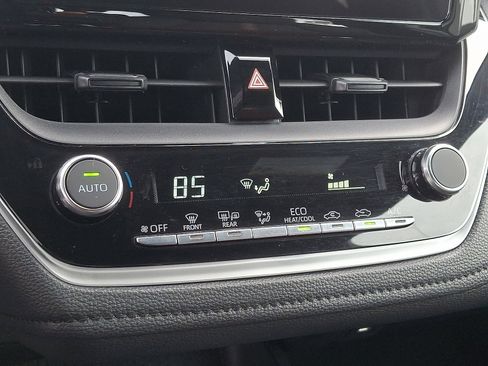 Certified 2023 Toyota Corolla SE image 16