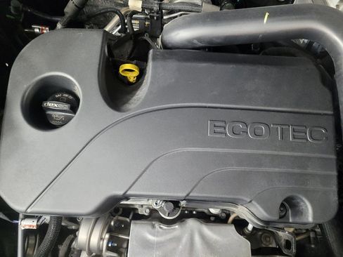 Used 2024 Chevrolet Equinox LS image 30