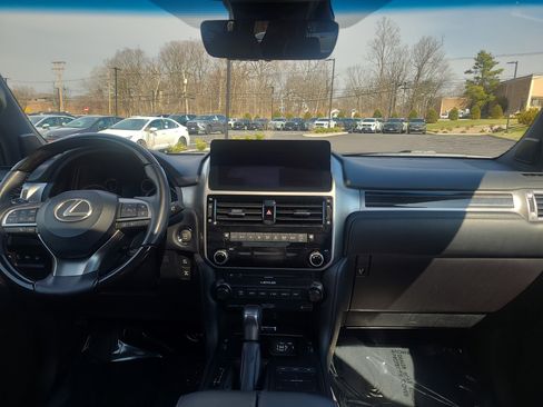 Used 2023 Lexus GX 460 Premium image 19