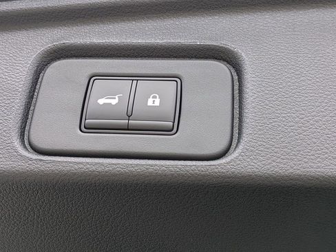 New 2026 Nissan Pathfinder SL FWD image 25