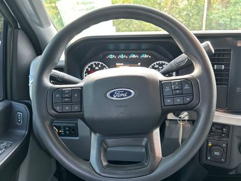 Used 2025 Ford F250 XL image 22