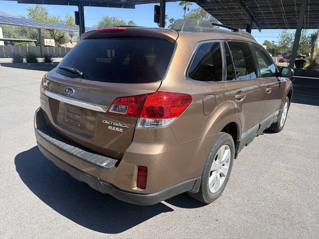 Used 2011 Subaru Outback 2.5i Premium AWD/4WD image 10