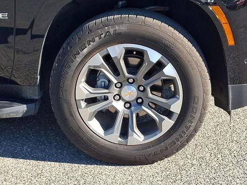 Used 2025 Chevrolet Tahoe LS AWD/4WD image 26