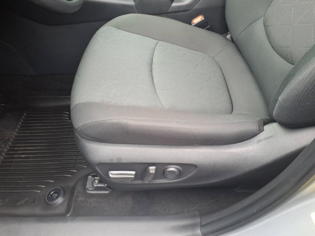 Used 2024 Toyota RAV4 XLE w/ Convenience Package FWD image 14