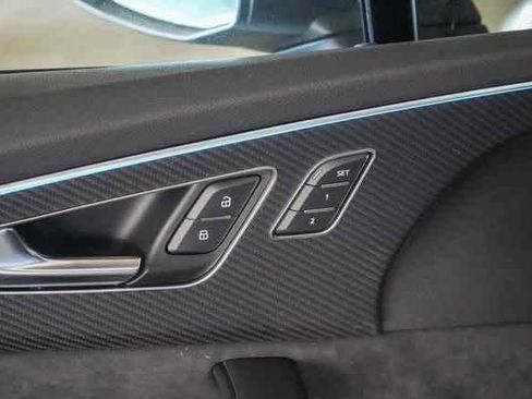 New 2025 Audi SQ7 Premium Plus image 33