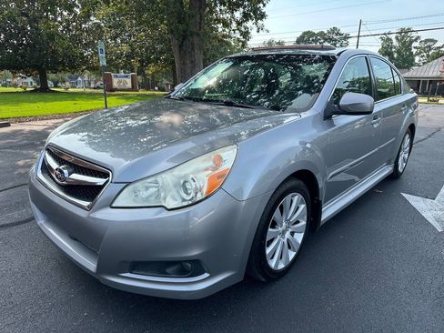 Used 2011 Subaru Legacy 2.5i Limited w/ Popular Equipment Group 2C AWD/4WD image 3