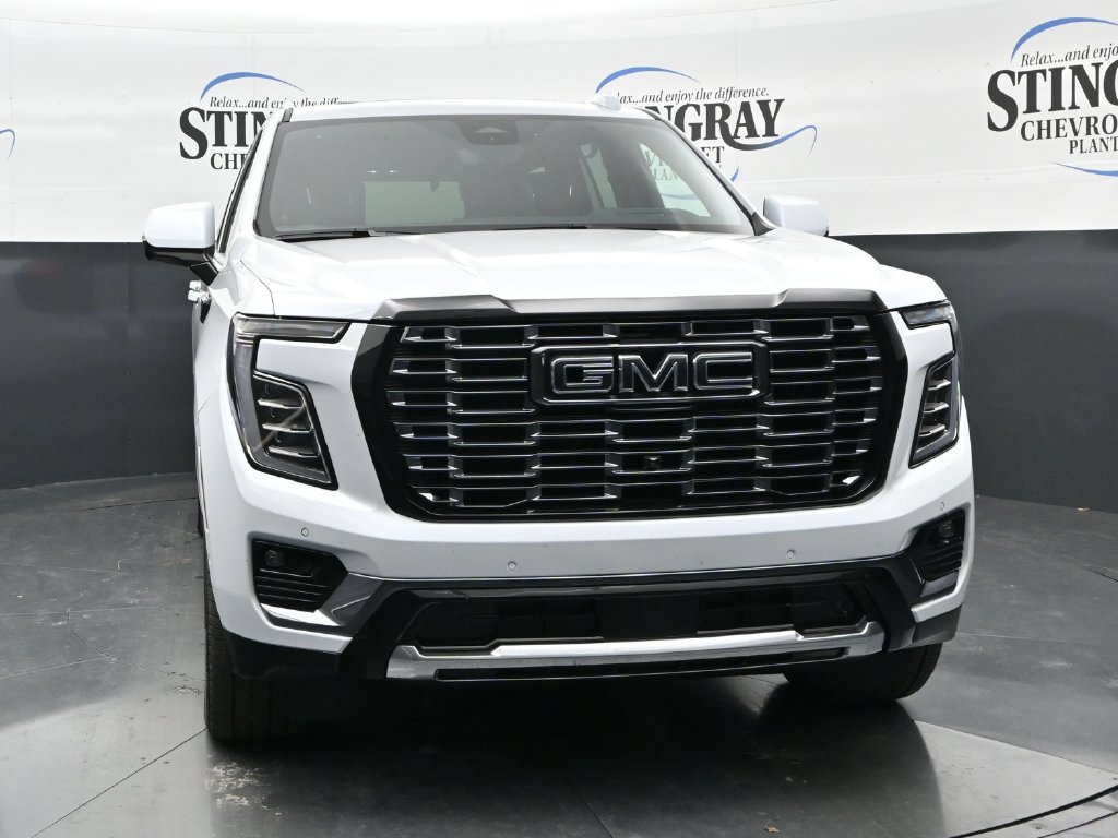 Used 2026 GMC Yukon Denali Ultimate w/ LPO, Floor Liner Package AWD/4WD image 2