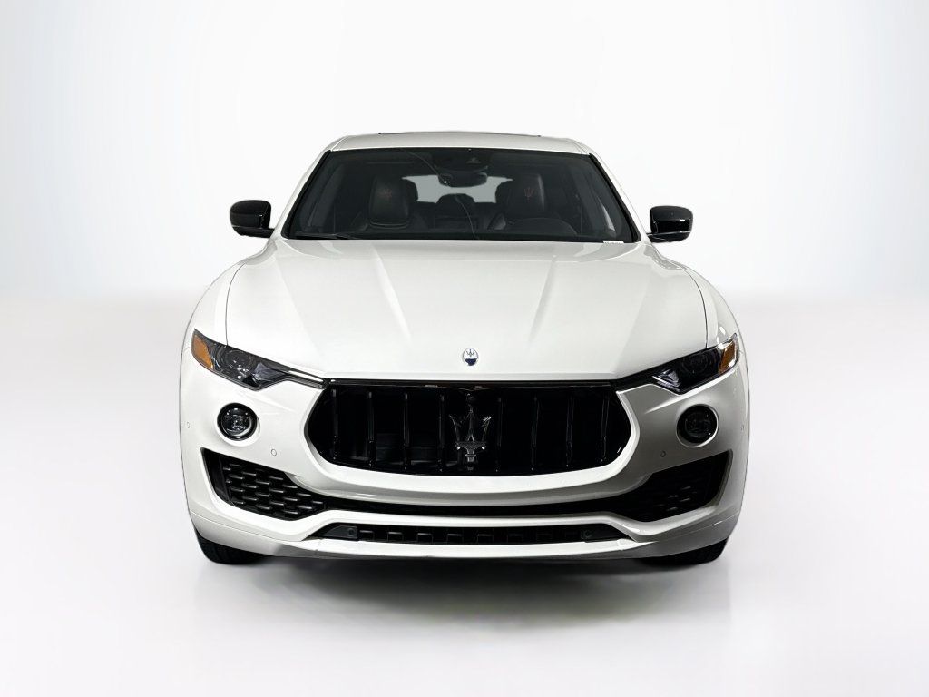 Used 2024 Maserati Levante GT Ultima AWD/4WD image 8